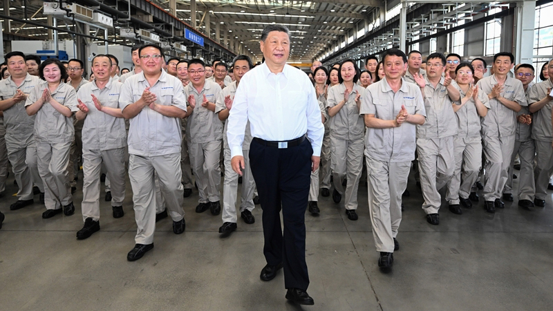 习近平：坚定信心推动高质量发展高效能治理 奋力谱写中原大地推进中国式现代化新篇章