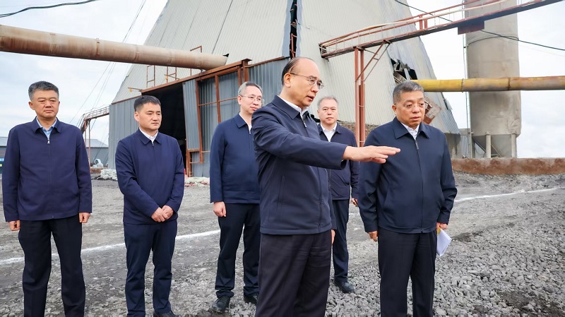 许勤到双鸭山市调研