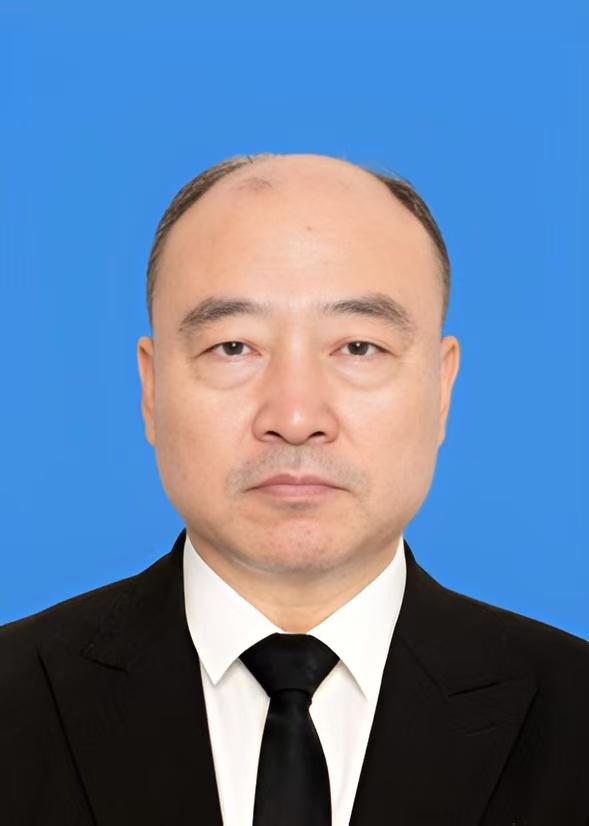 李强